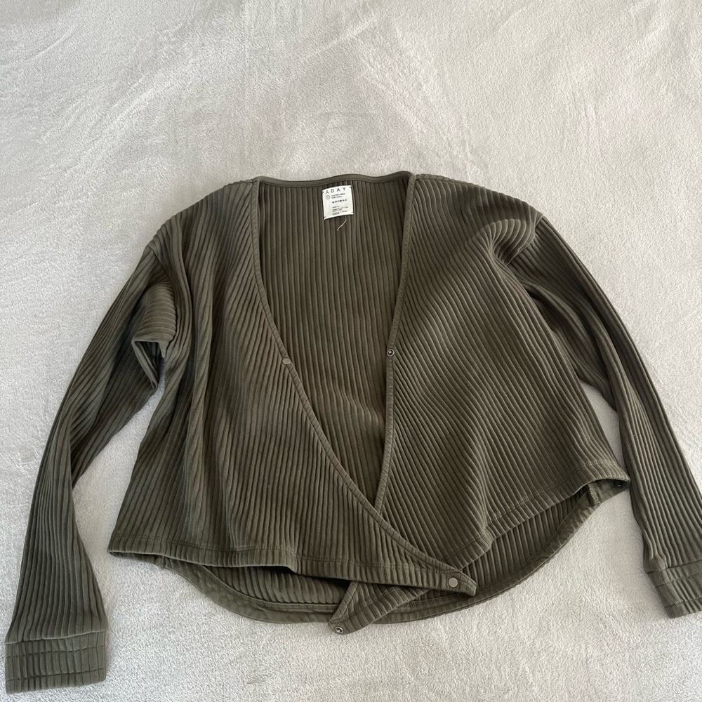 ADAY Cozy Up Top - Sage